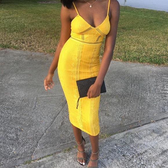 PrettyLittleThing Dresses & Skirts - Mustard yellow midi dress